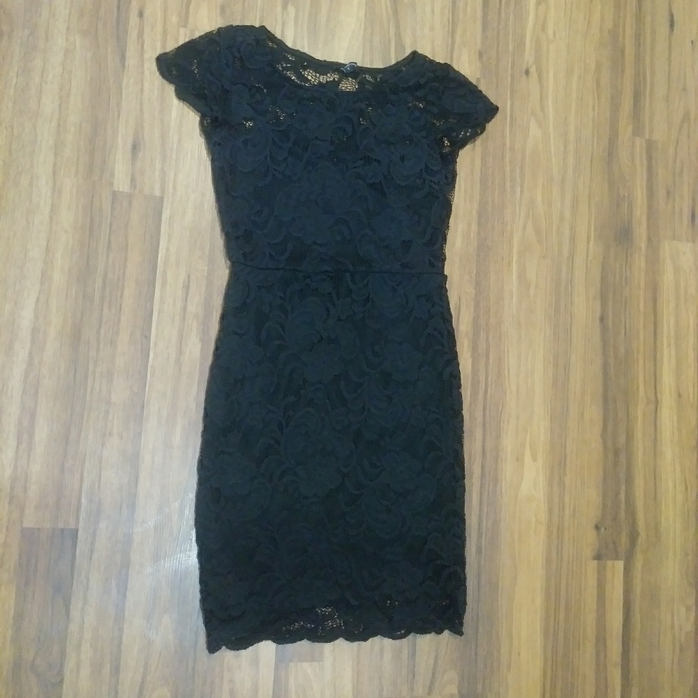 Black lace dress